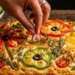 Benedetta Rossi prepara focaccia veloce con pomodorini soffice e pronta con lievitazione di una sola ora