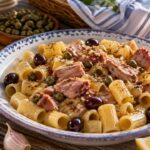 Pasta fredda con tonno di Favignana olive di Gaeta e capperi di Salina perfetta per picnic