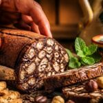 Salame al cioccolato con 3 ingredienti: la ricetta furba senza burro né uova pronta in pochi minuti